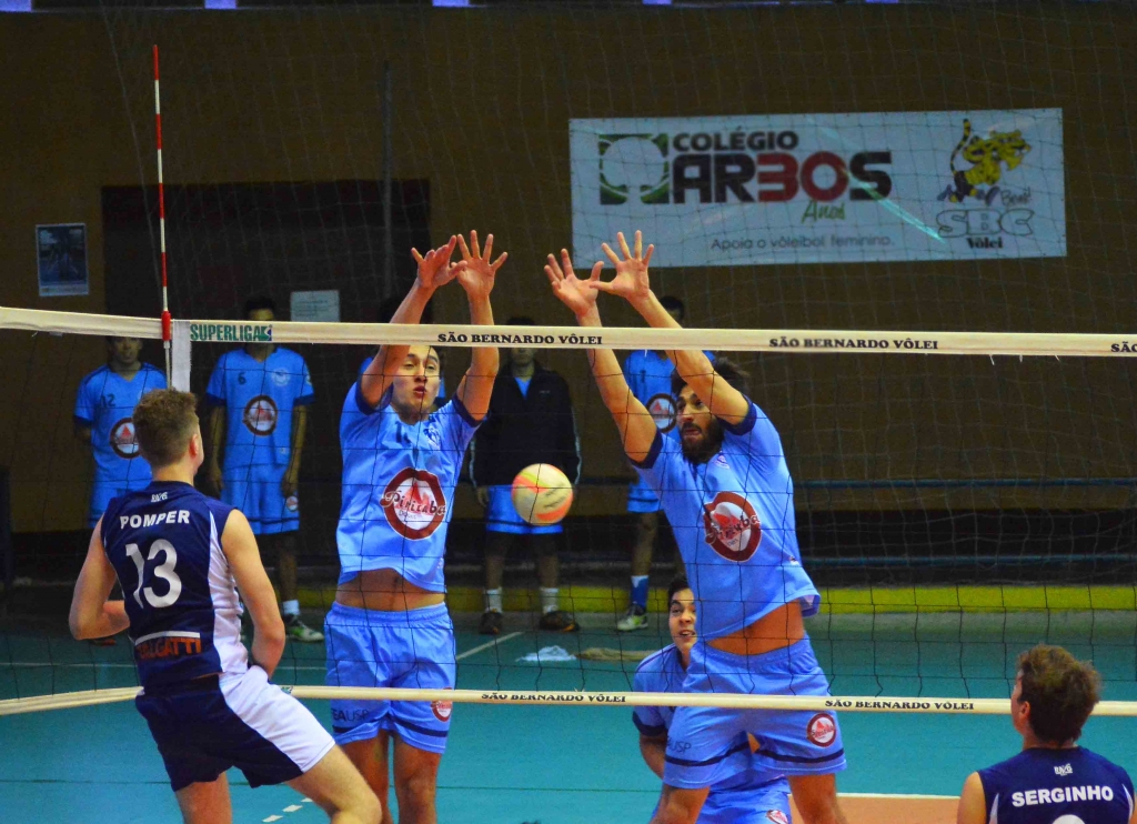 As finais se aproximam no campeonato de vôlei masculino